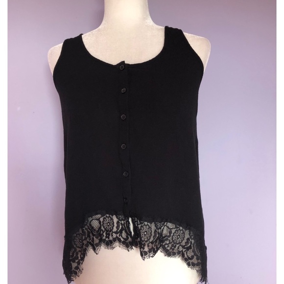 Kirra button up black sleeveless blouse - Picture 2 of 5